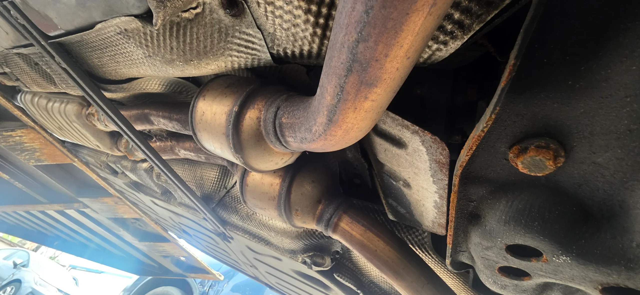 catalytic-converter-under-car-toronto